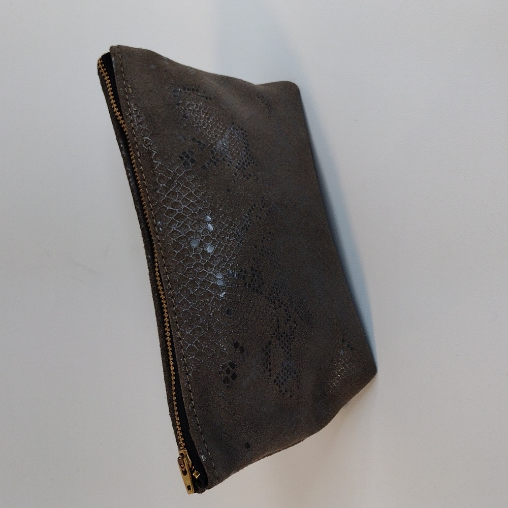 Sm leather bag, zipper closure
